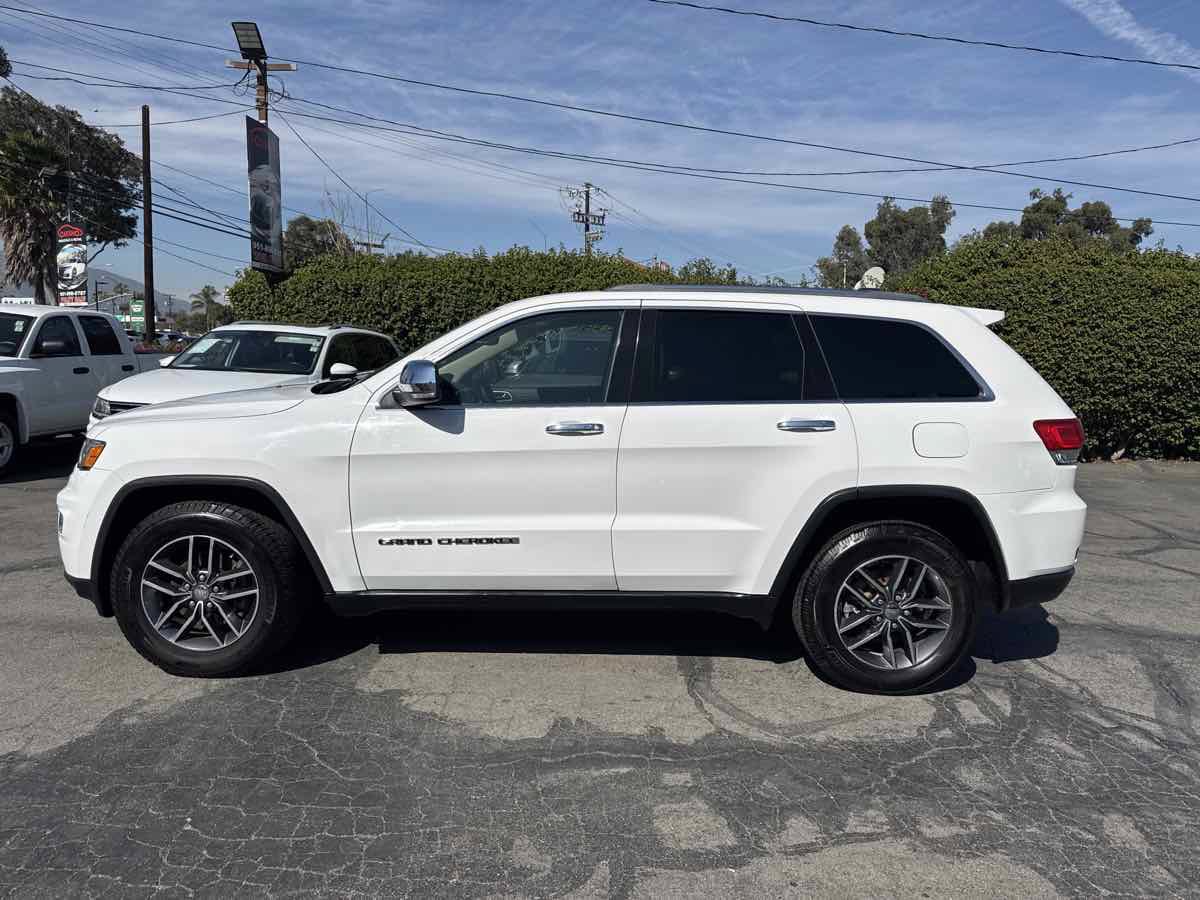 Used 2017 Jeep Grand Cherokee Limited RWD image 4