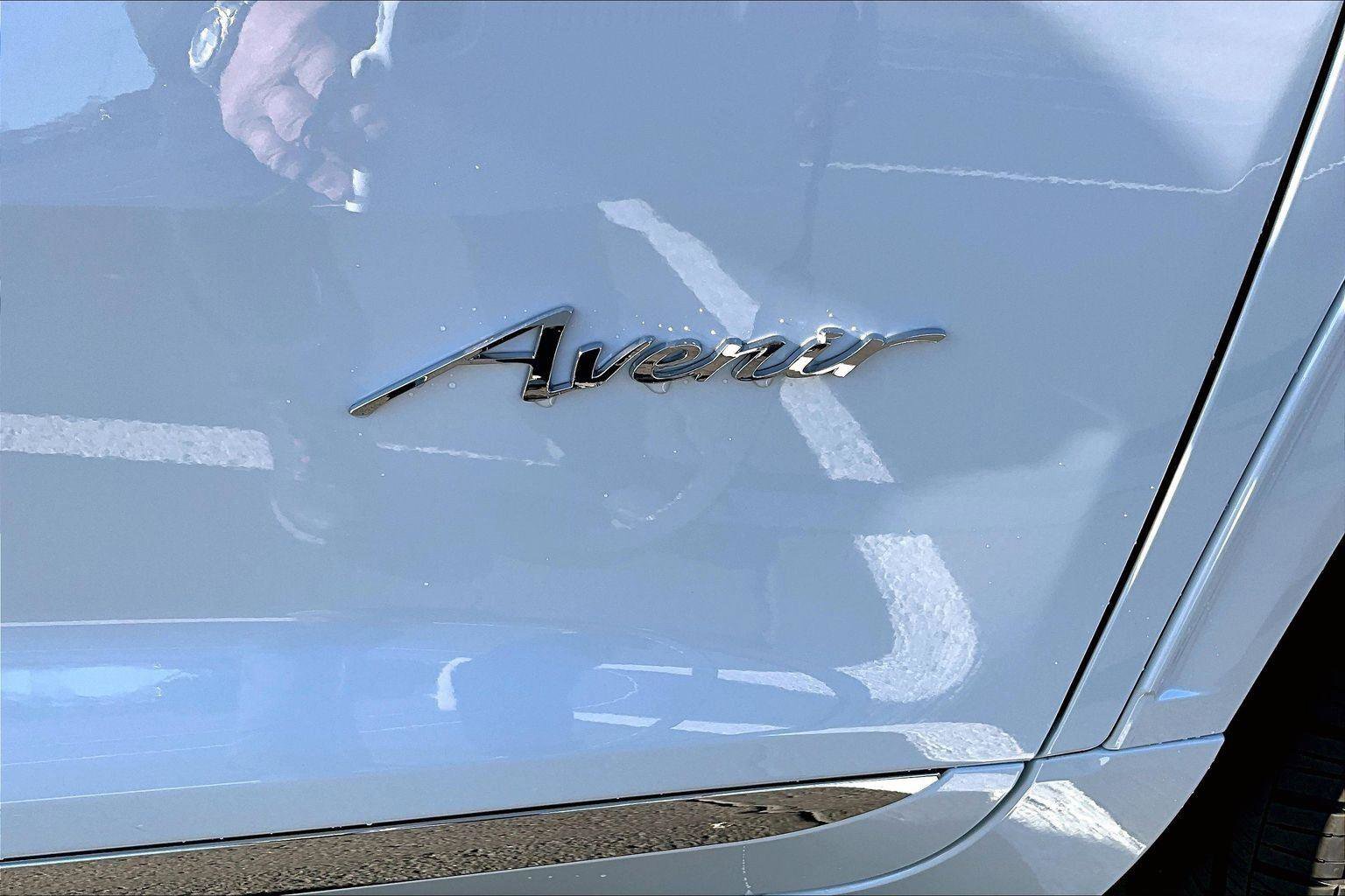 New 2026 Buick Enclave Avenir w/ Super Cruise Package image 8