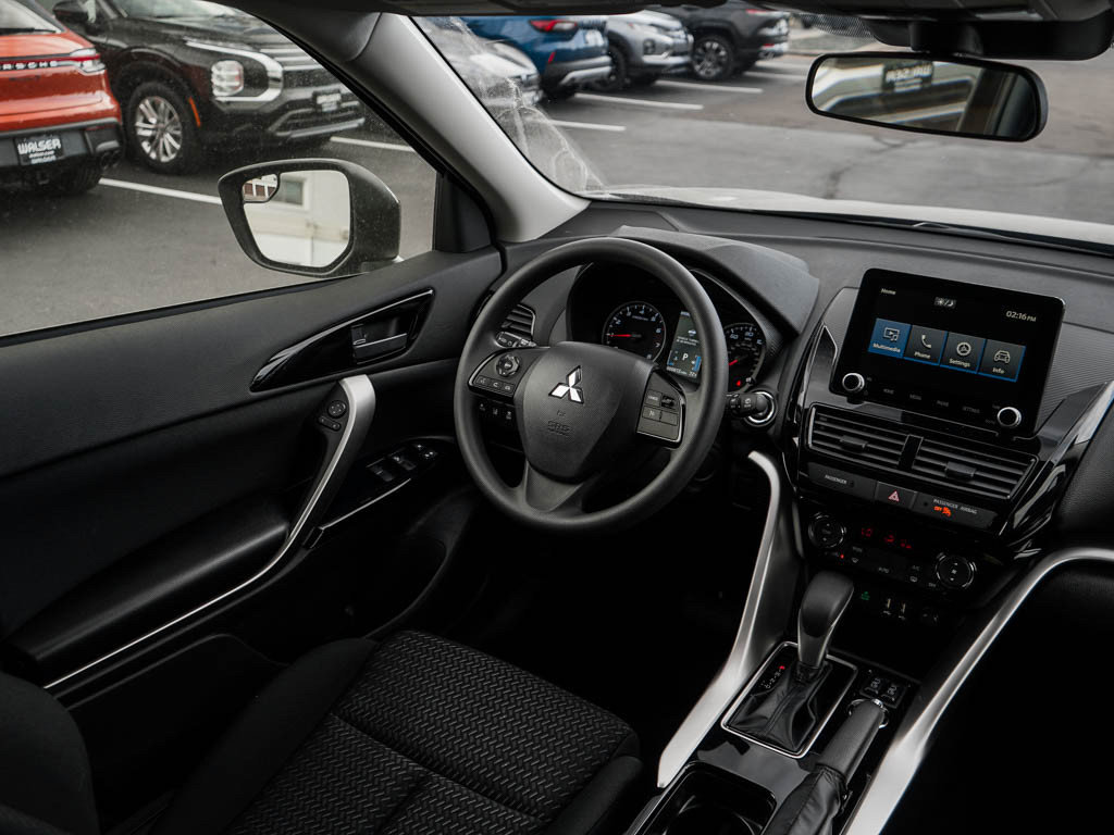 New 2026 Mitsubishi Eclipse Cross LE AWD/4WD image 13