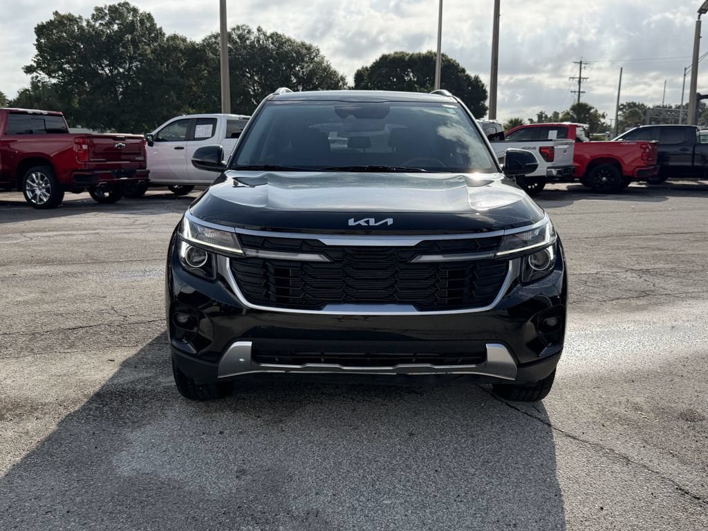 Certified 2025 Kia Seltos S AWD/4WD image 3