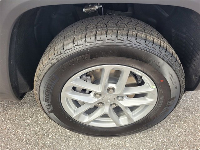 New 2025 Jeep Grand Cherokee Laredo X image 19