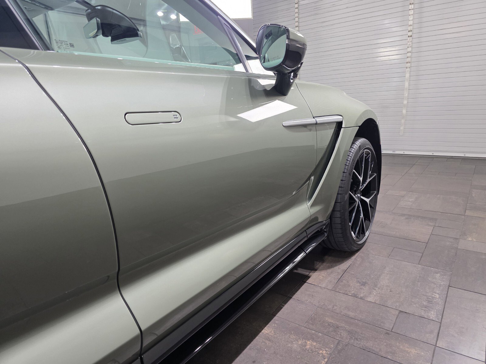 New 2026 Aston Martin DBX 707 image 9