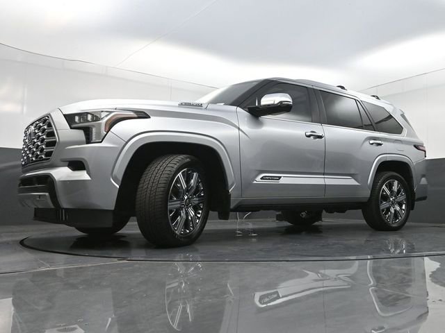 Used 2025 Toyota Sequoia Capstone image 35