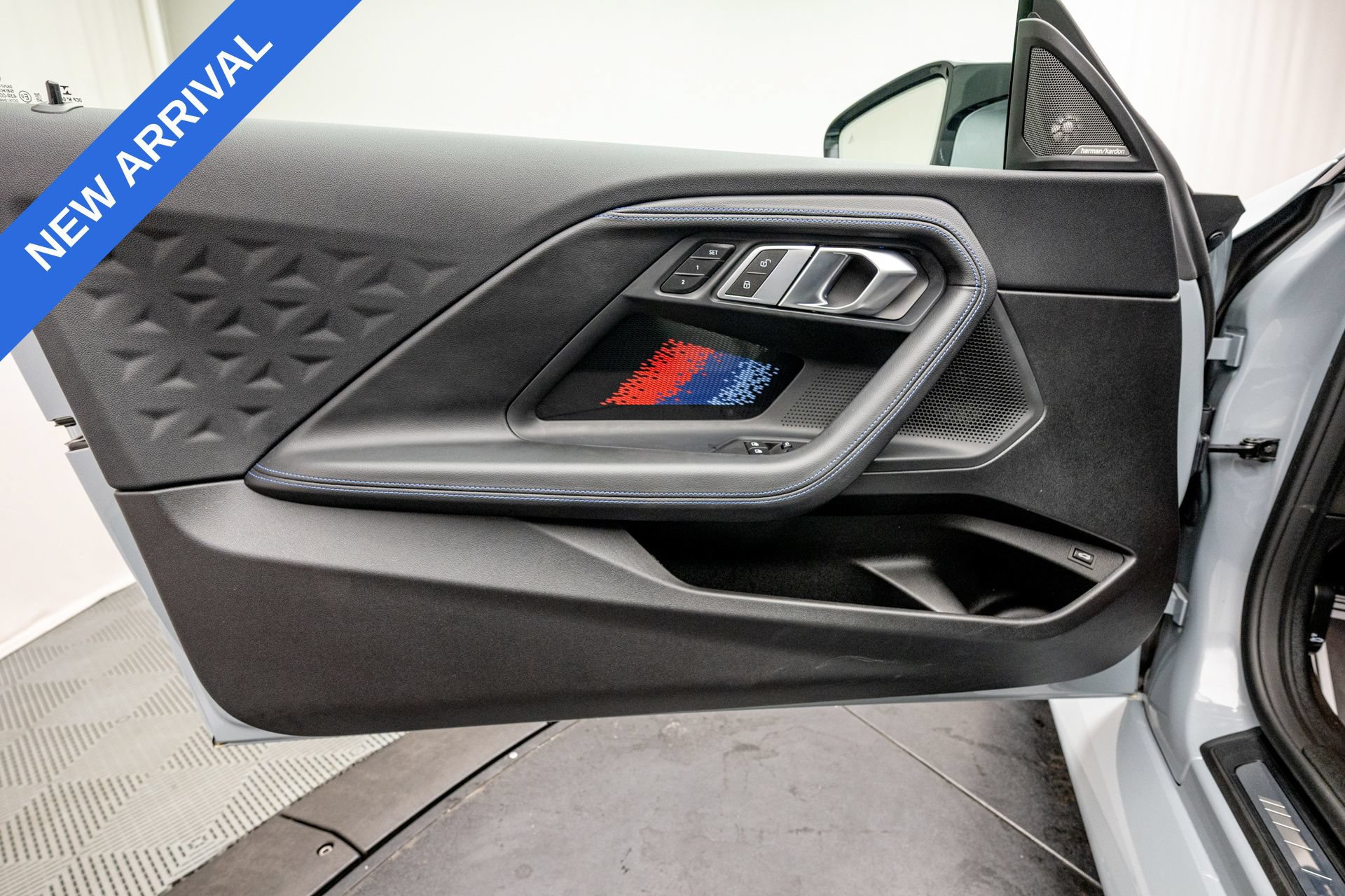 Used 2023 BMW M2 w/ Lighting Package RWD image 34
