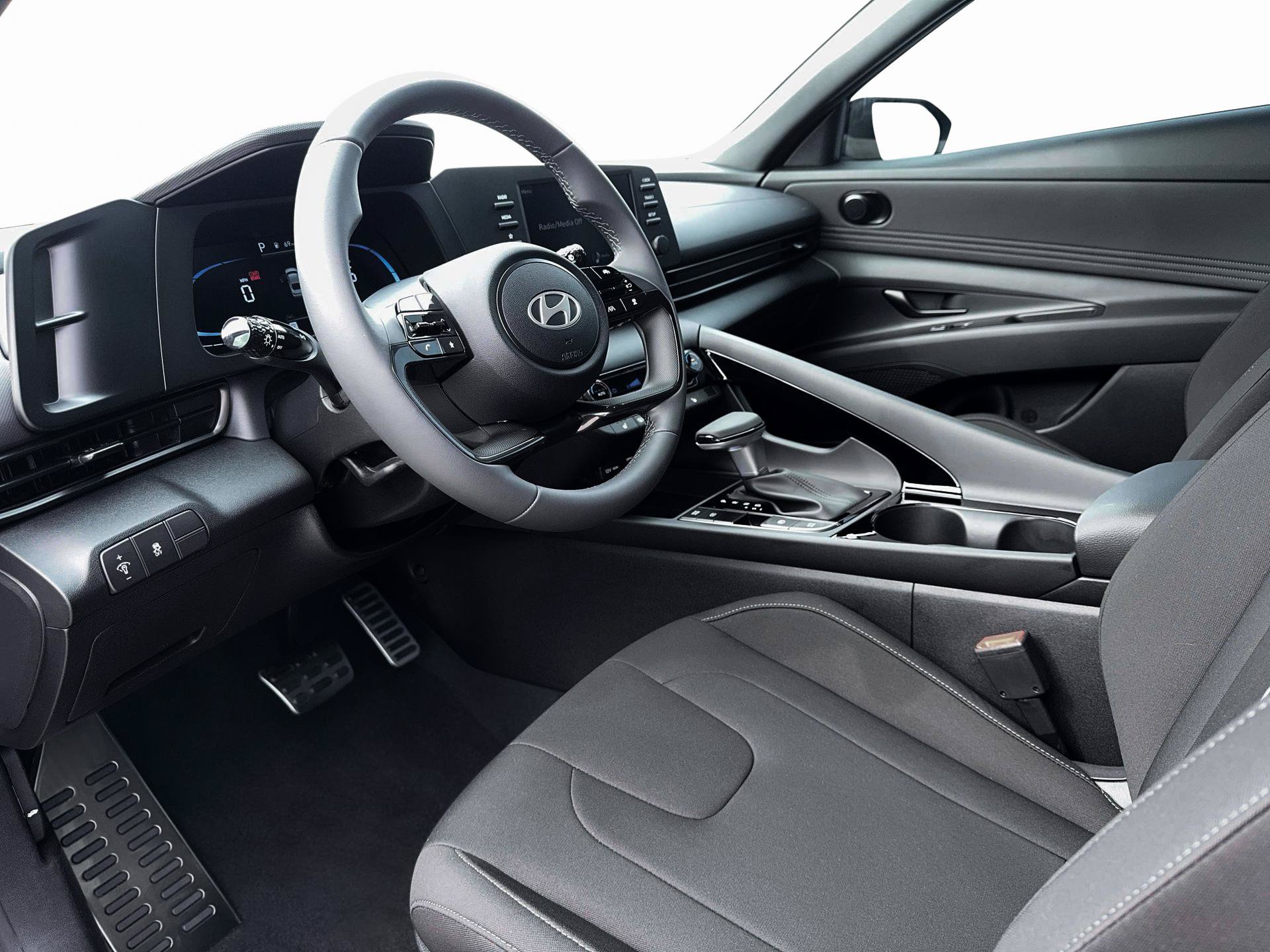 New 2026 Hyundai Elantra SEL Sport Premium FWD image 14