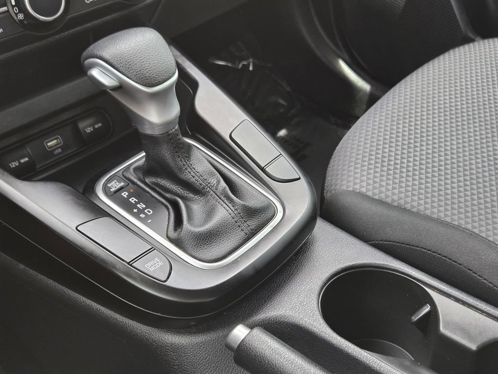 Certified 2023 Kia Soul LX FWD image 9