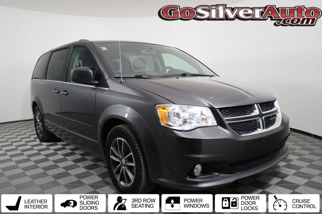 Used 2017 Dodge Grand Caravan SXT FWD image 1