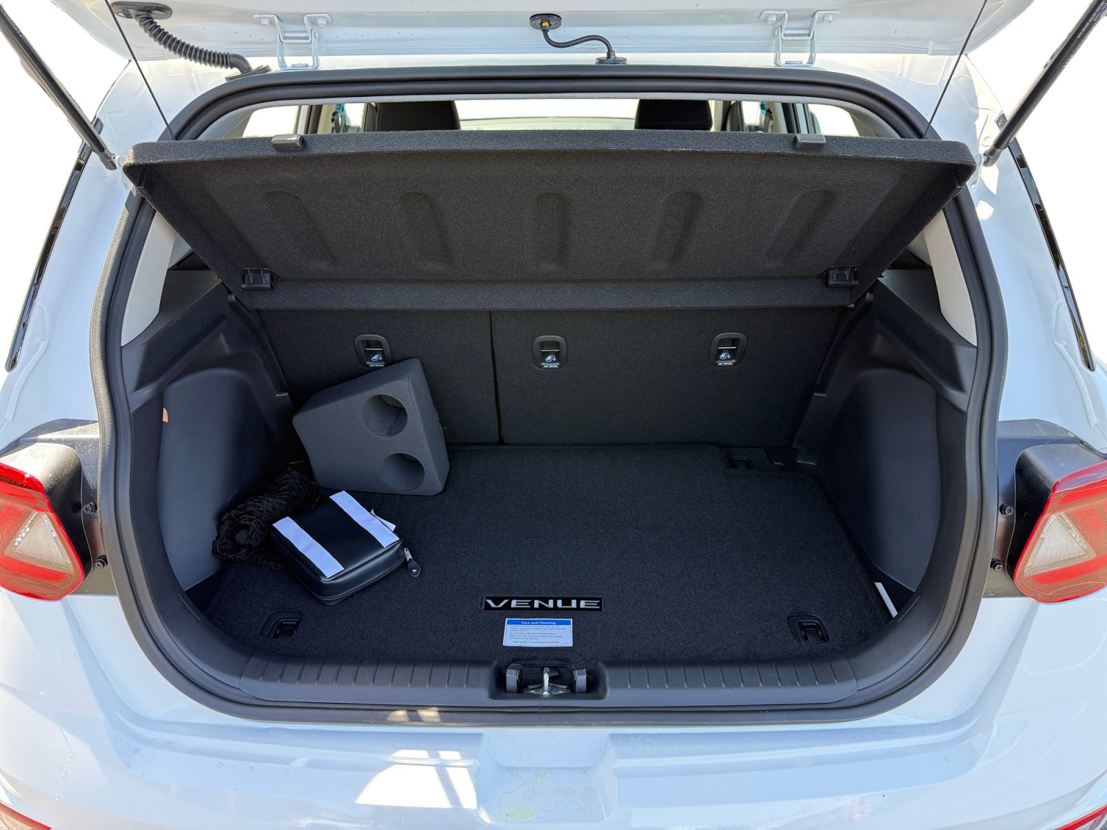 New 2026 Hyundai Venue SEL FWD image 17