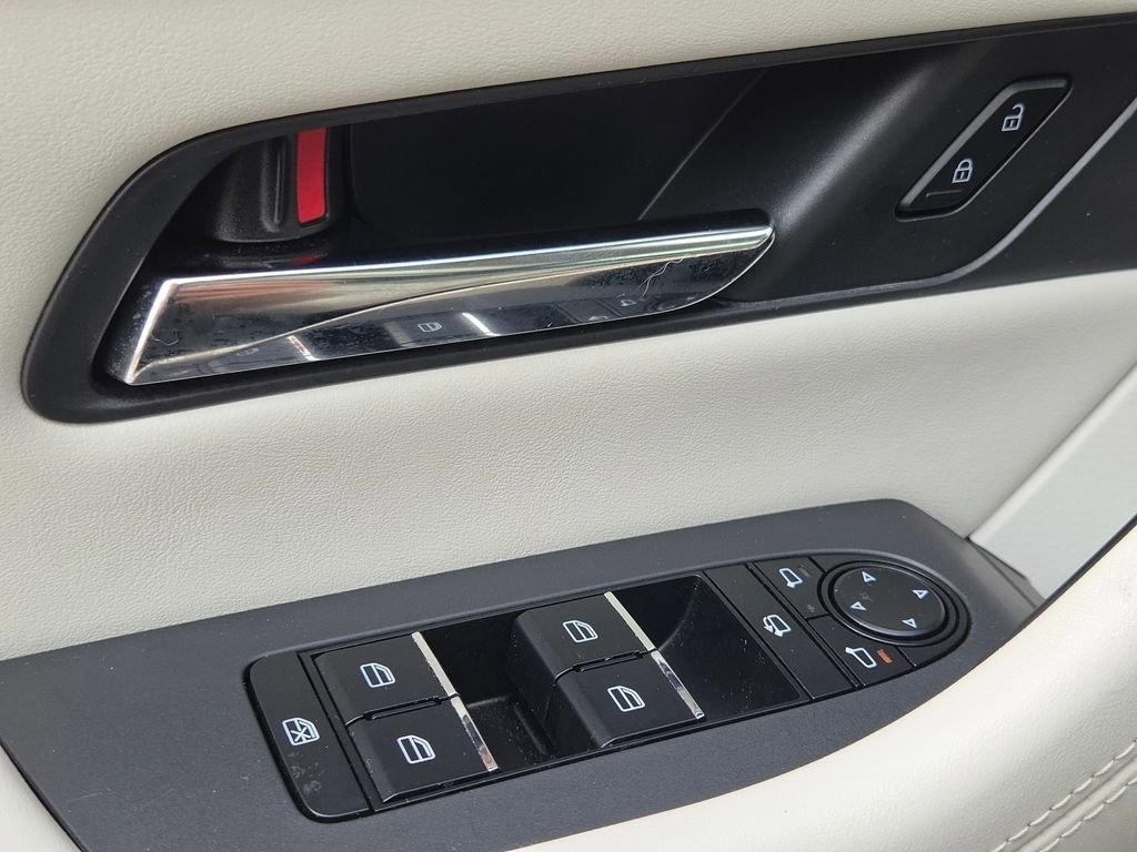 Used 2024 MAZDA CX-90 Plug-In Hybrid w/ Premium Plus image 35