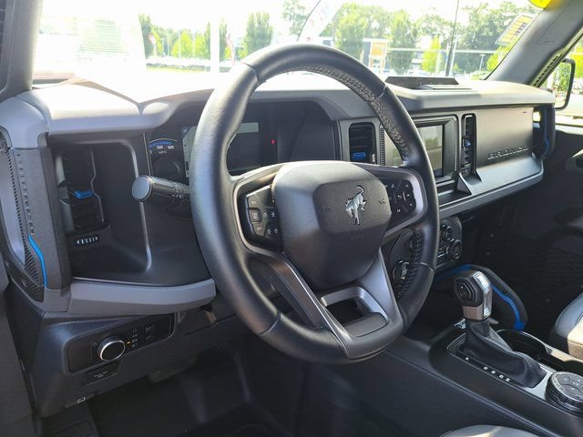Used 2023 Ford Bronco Black Diamond AWD/4WD image 13