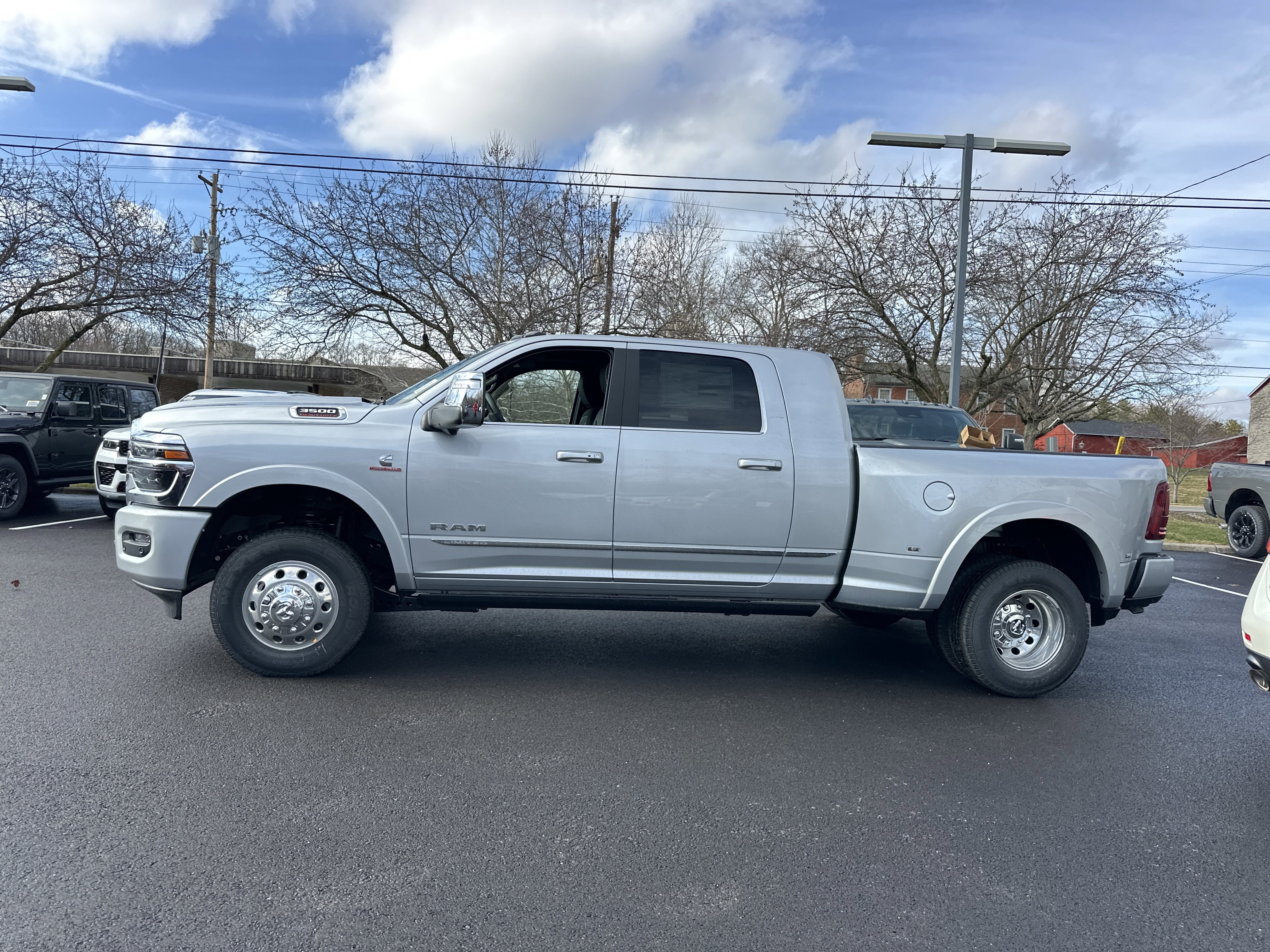 New 2026 RAM 3500 Limited image 26