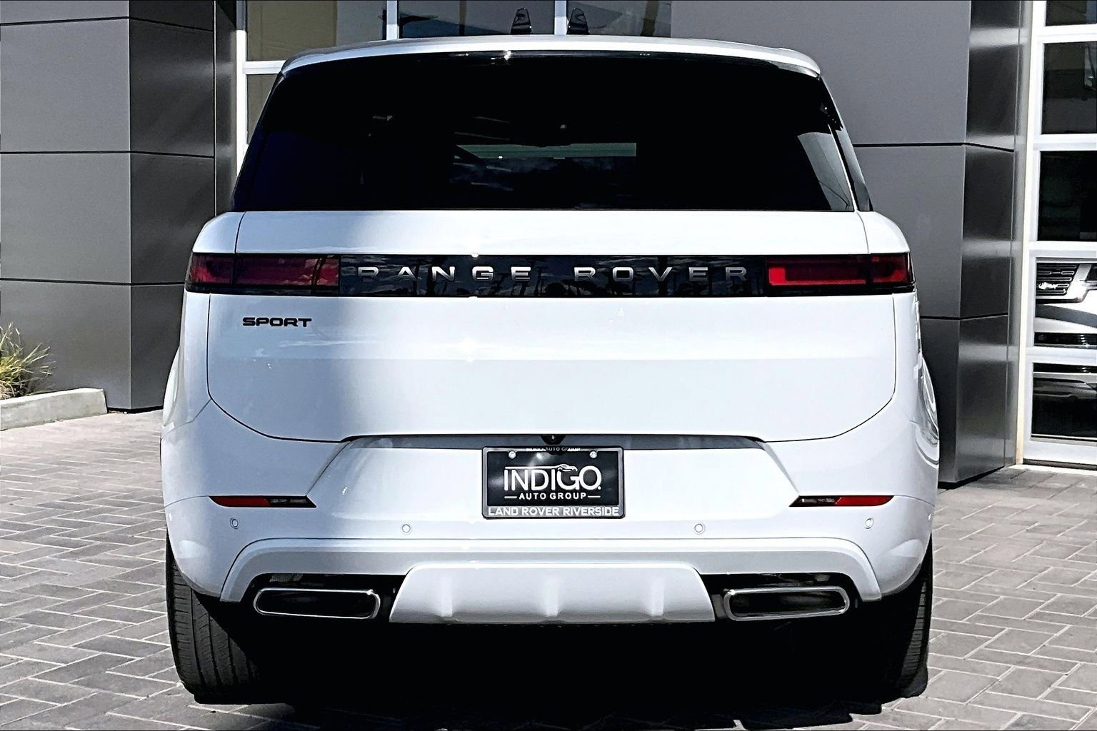 New 2026 Land Rover Range Rover Sport Dynamic SE image 4