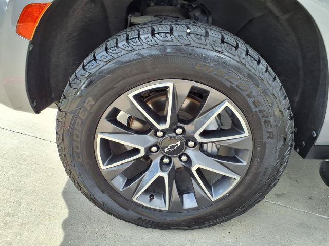 Used 2021 Chevrolet Suburban Z71 w/ Z71 Off-Road Package AWD/4WD image 22