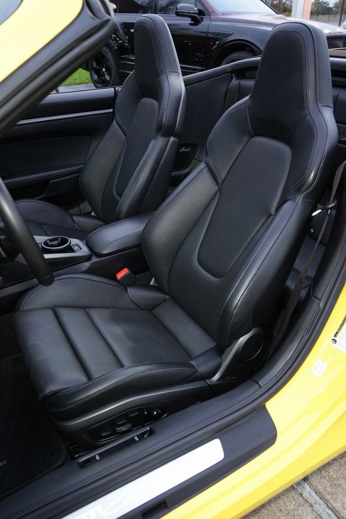 Used 2021 Porsche 911 Carrera image 10