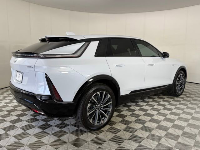 New 2026 Cadillac Lyriq Sport AWD/4WD image 4