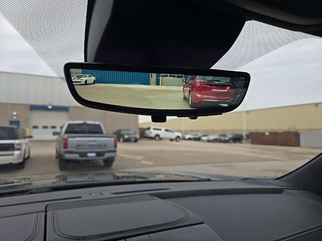 Used 2025 GMC Yukon XL Denali w/ Denali Reserve Package image 28