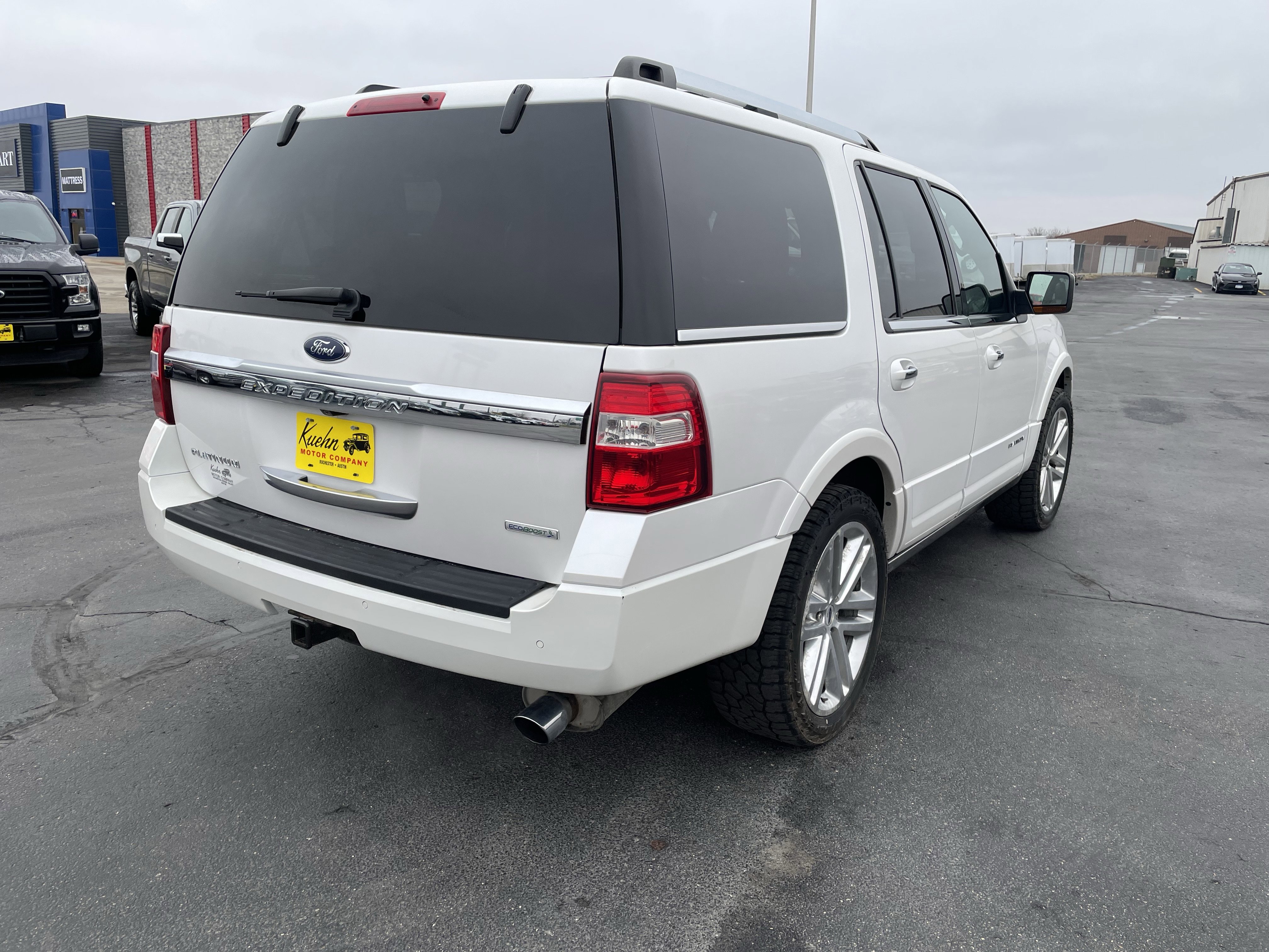 Used 2017 Ford Expedition Platinum image 8