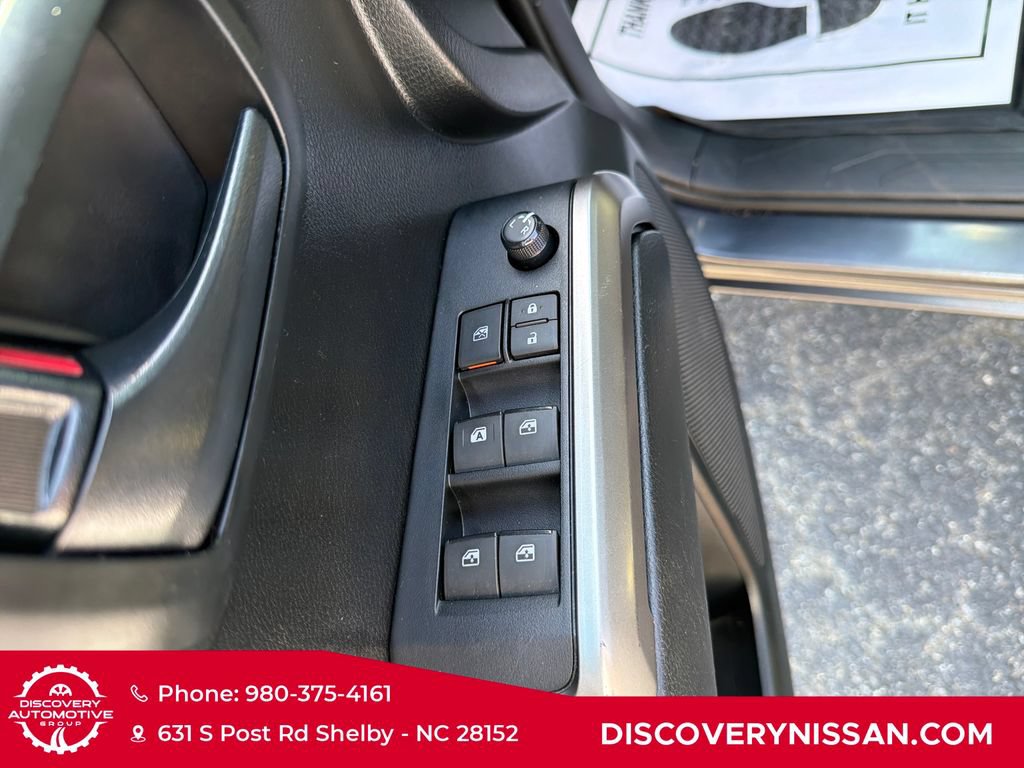Used 2021 Toyota Tacoma SR5 RWD image 11