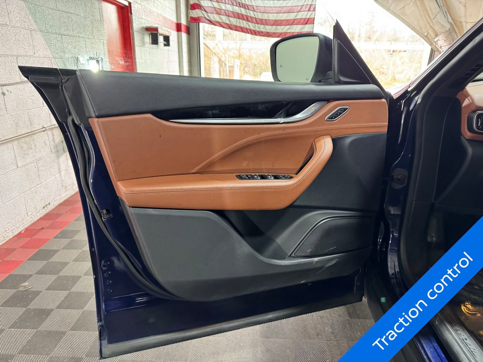 Used 2019 Maserati Levante image 8