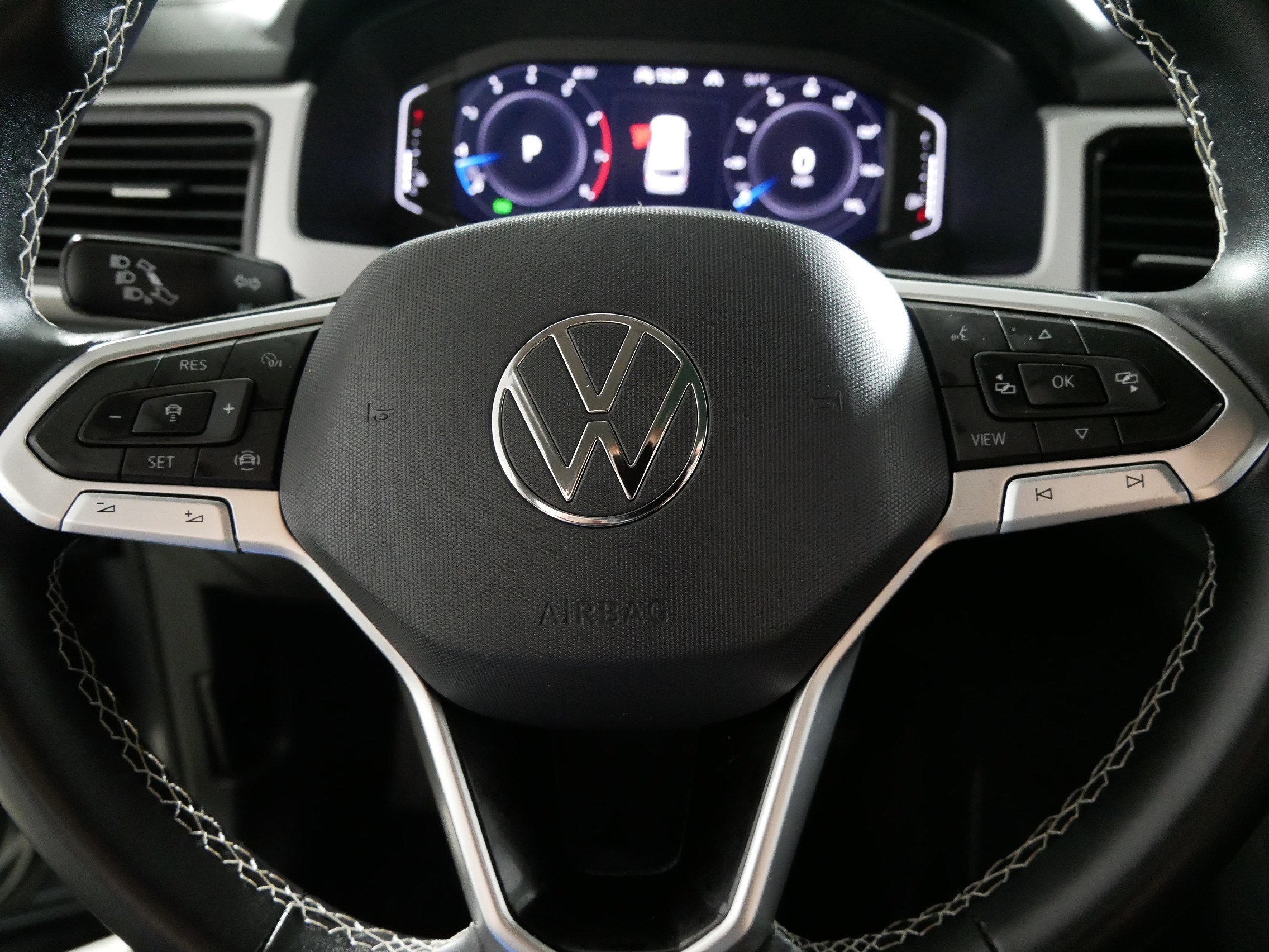 Certified 2023 Volkswagen Atlas SE w/ Panoramic Sunroof Package image 25
