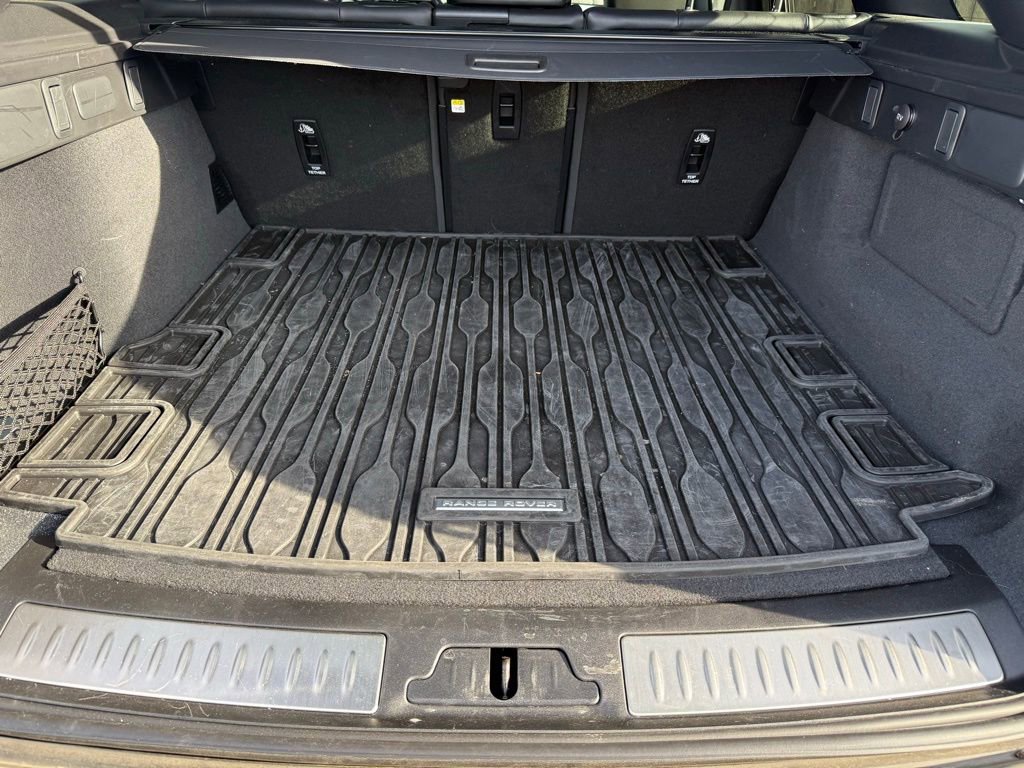 Certified 2026 Land Rover Range Rover Velar Dynamic SE AWD/4WD image 36