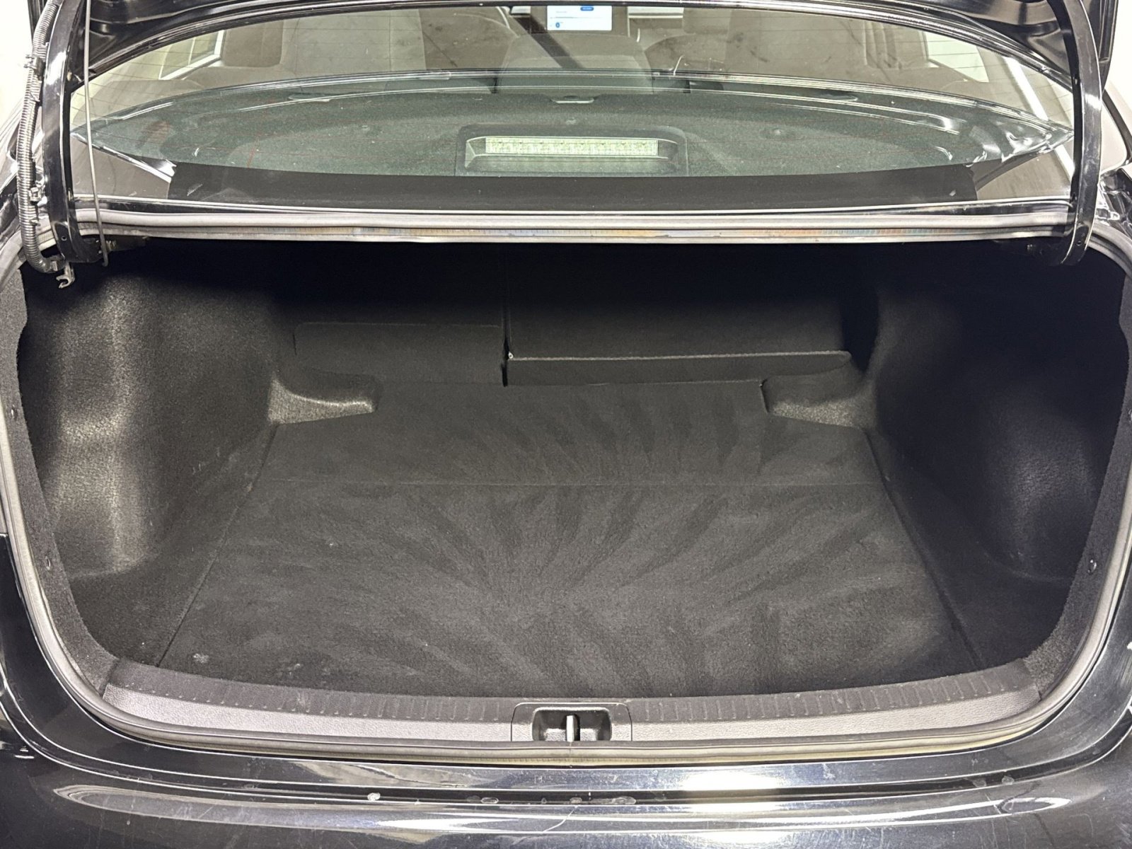 Used 2023 Toyota Corolla LE image 29