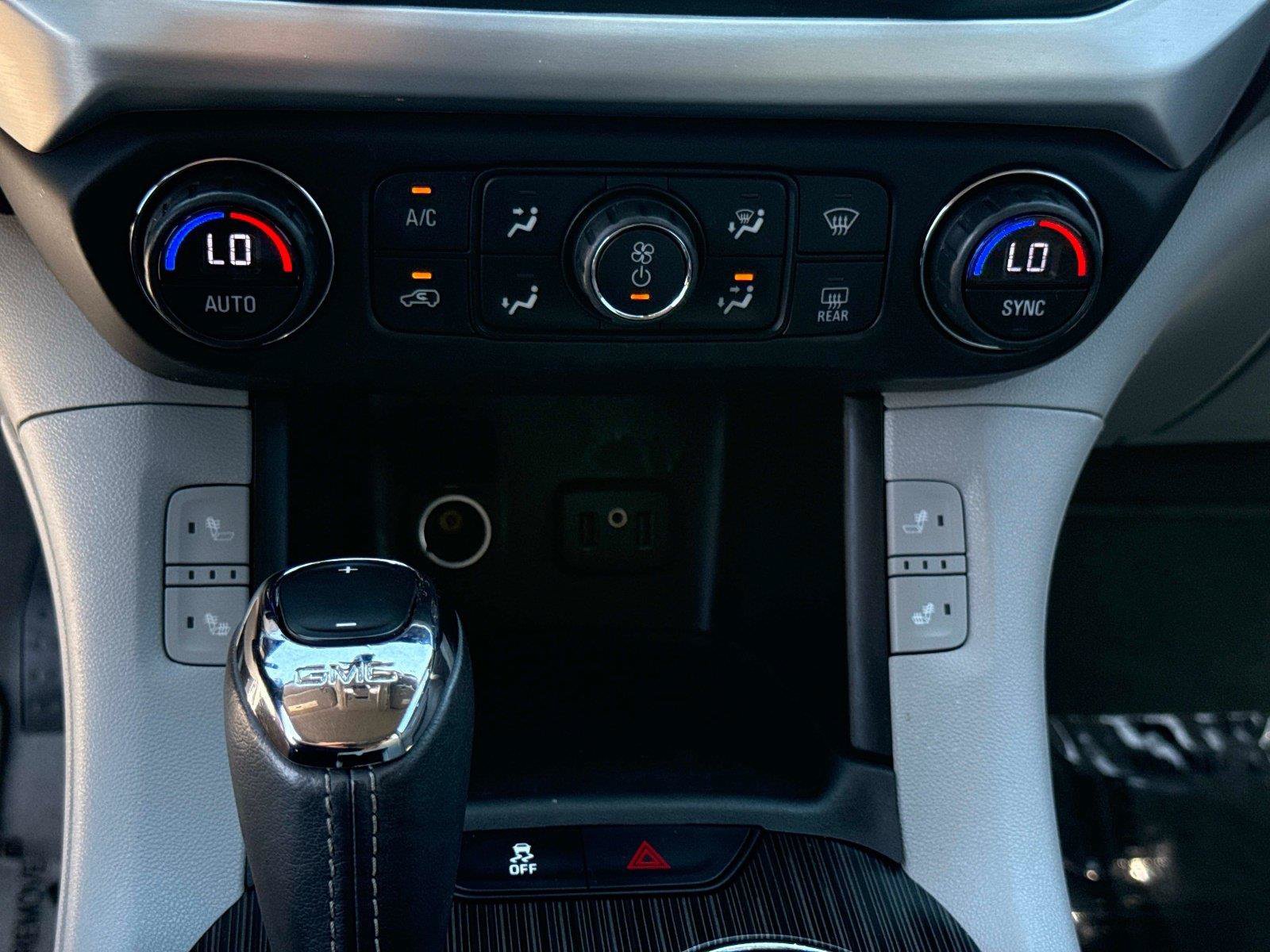 Used 2017 GMC Acadia SLT FWD image 27