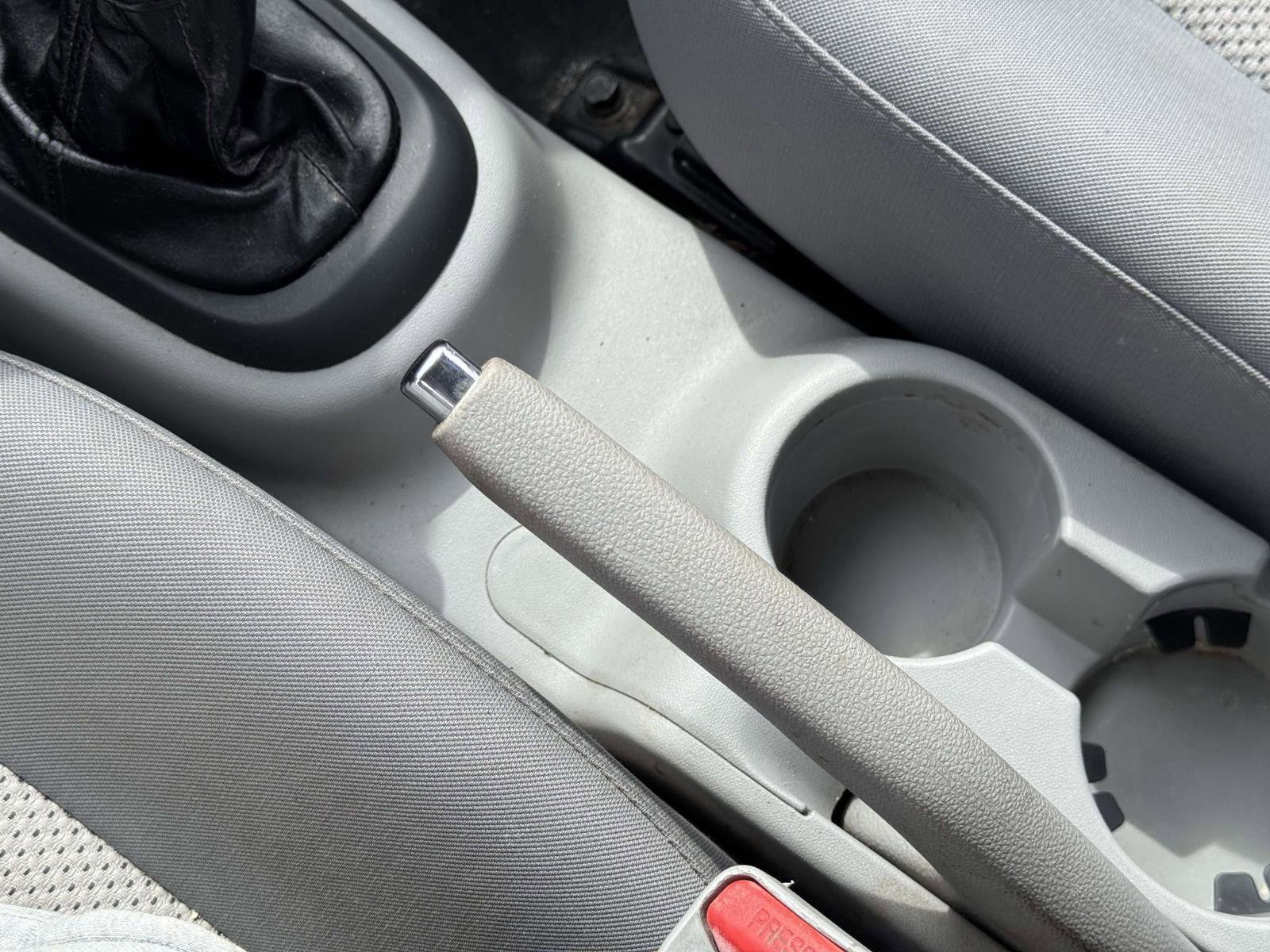 Used 2010 Hyundai Accent GLS image 27