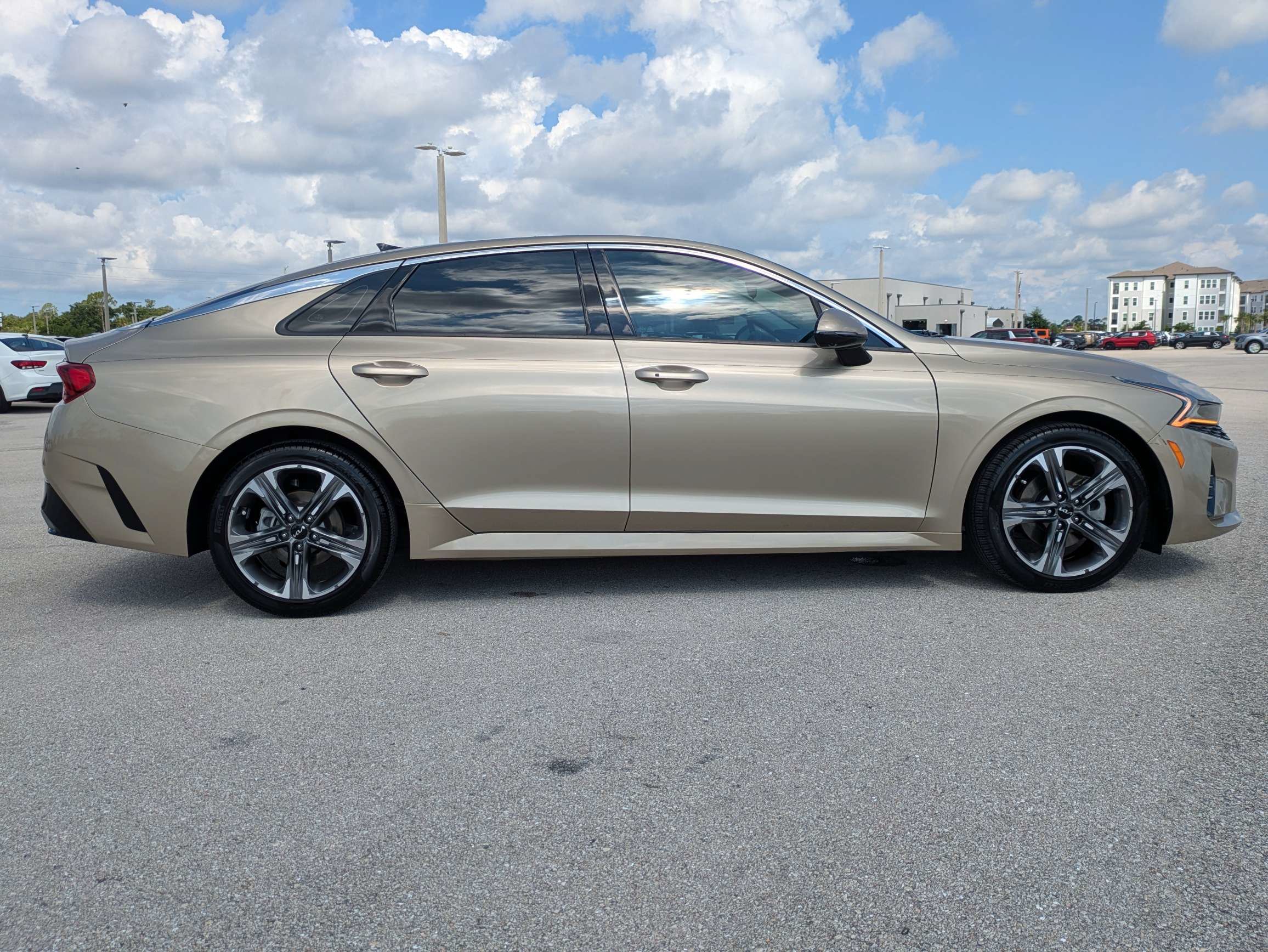 Certified 2022 Kia K5 EX w/ EX Premium Package FWD image 4