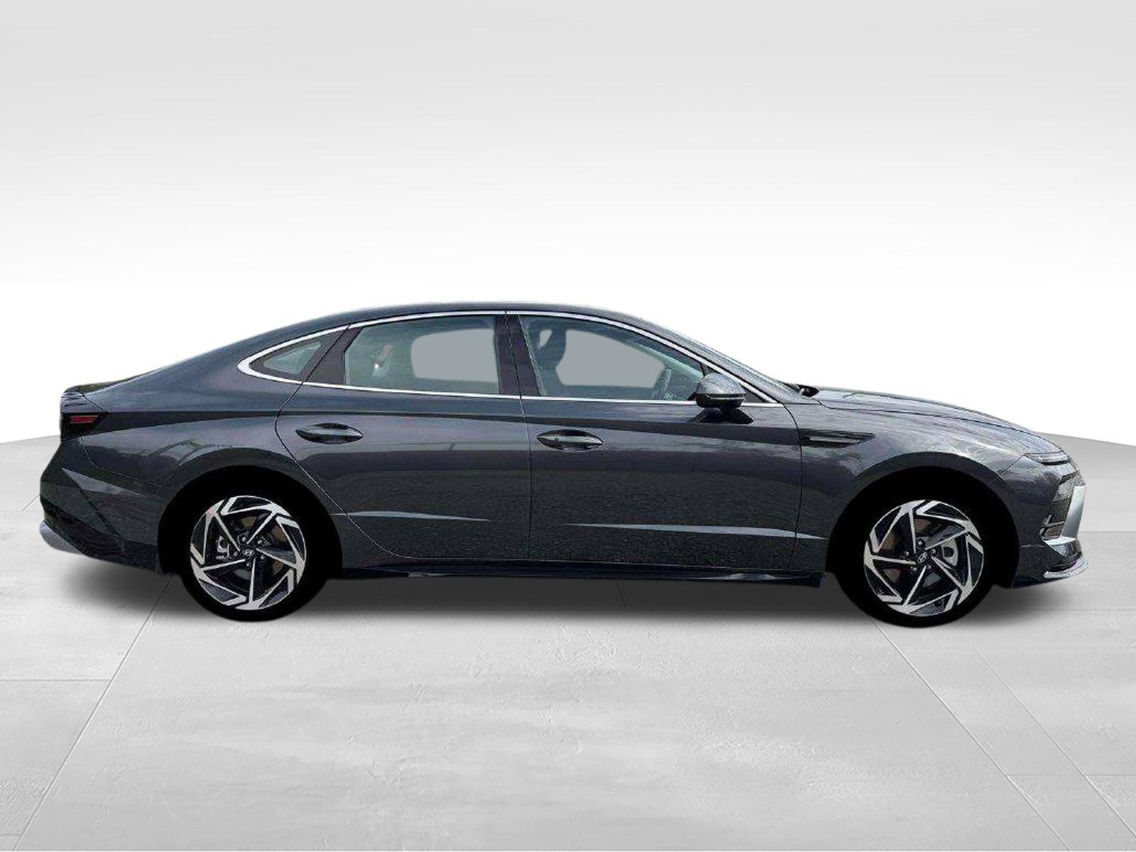 New 2026 Hyundai Sonata SEL FWD image 11