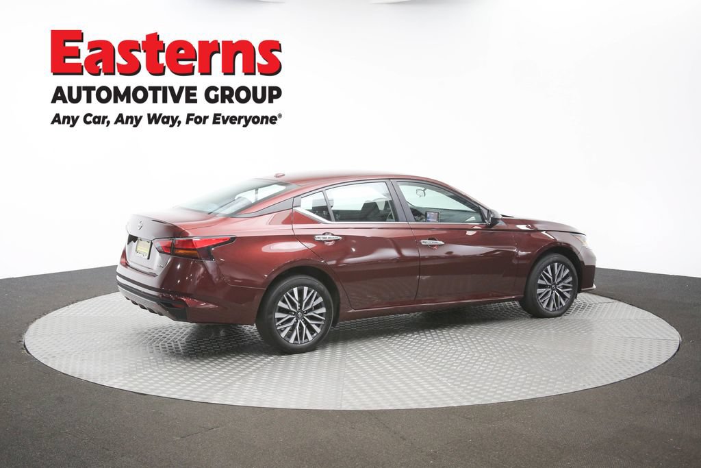 Used 2025 Nissan Altima 2.5 SV AWD/4WD image 38