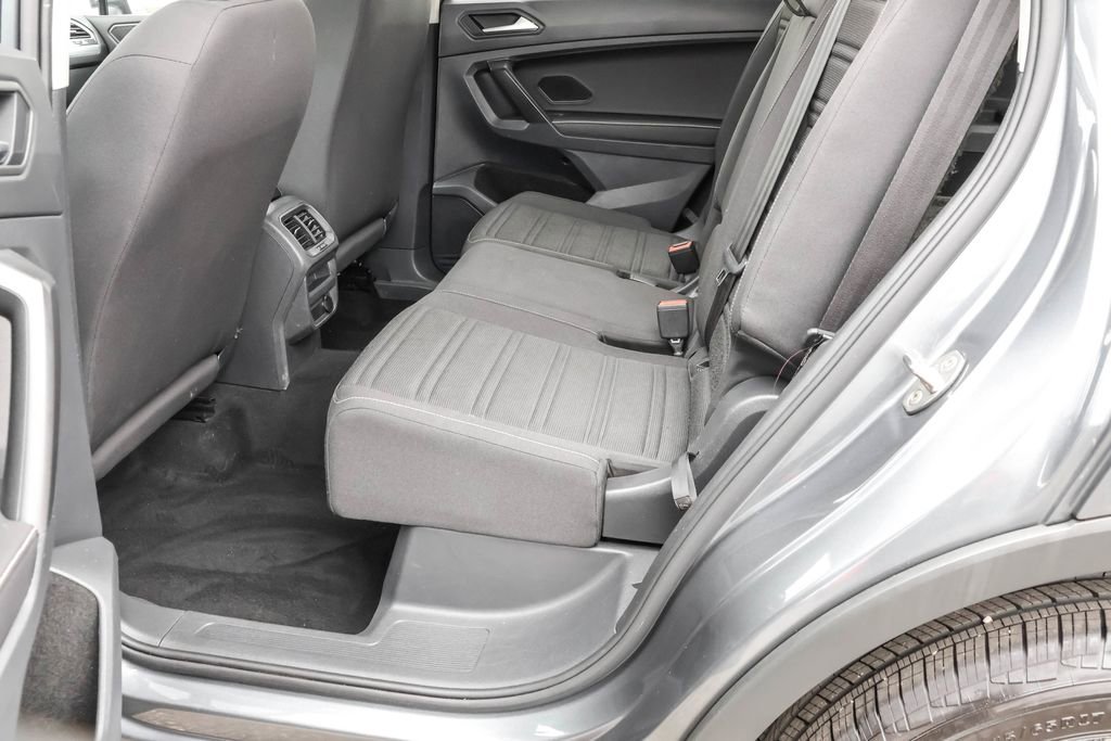 Used 2022 Volkswagen Tiguan S image 29