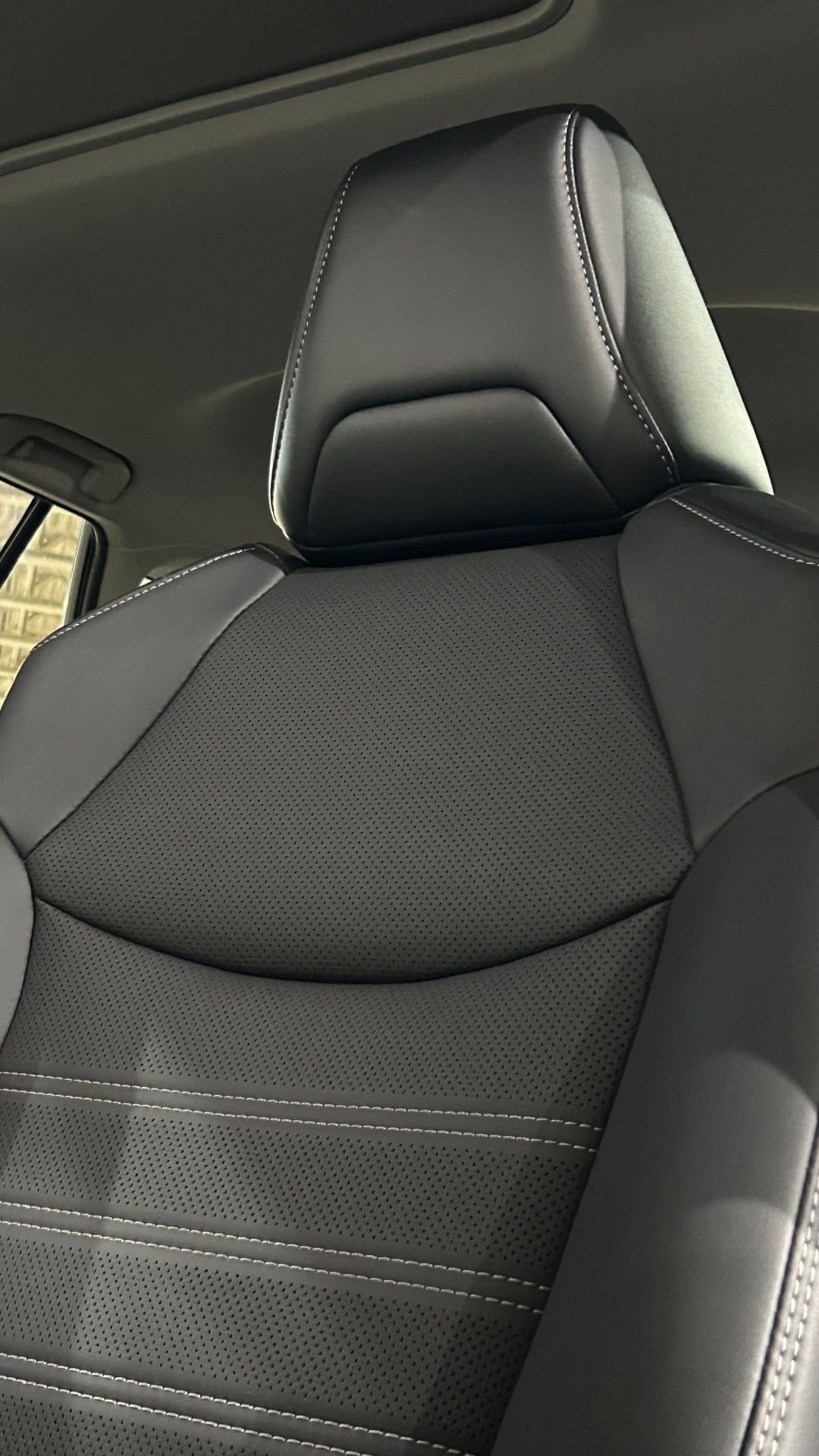 Used 2025 Toyota RAV4 Limited FWD image 45
