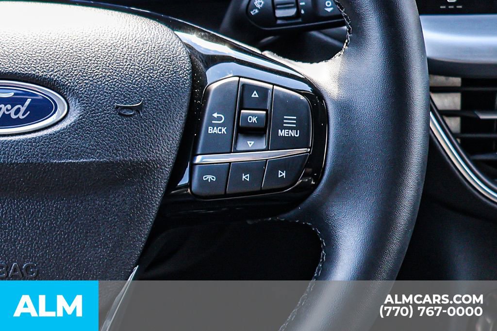 Used 2025 Ford Escape Platinum AWD/4WD image 37