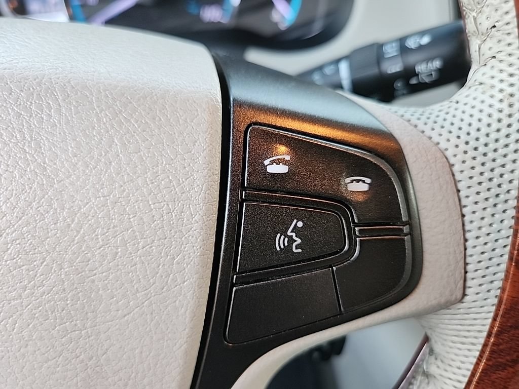 Used 2011 Toyota Sienna XLE FWD image 15