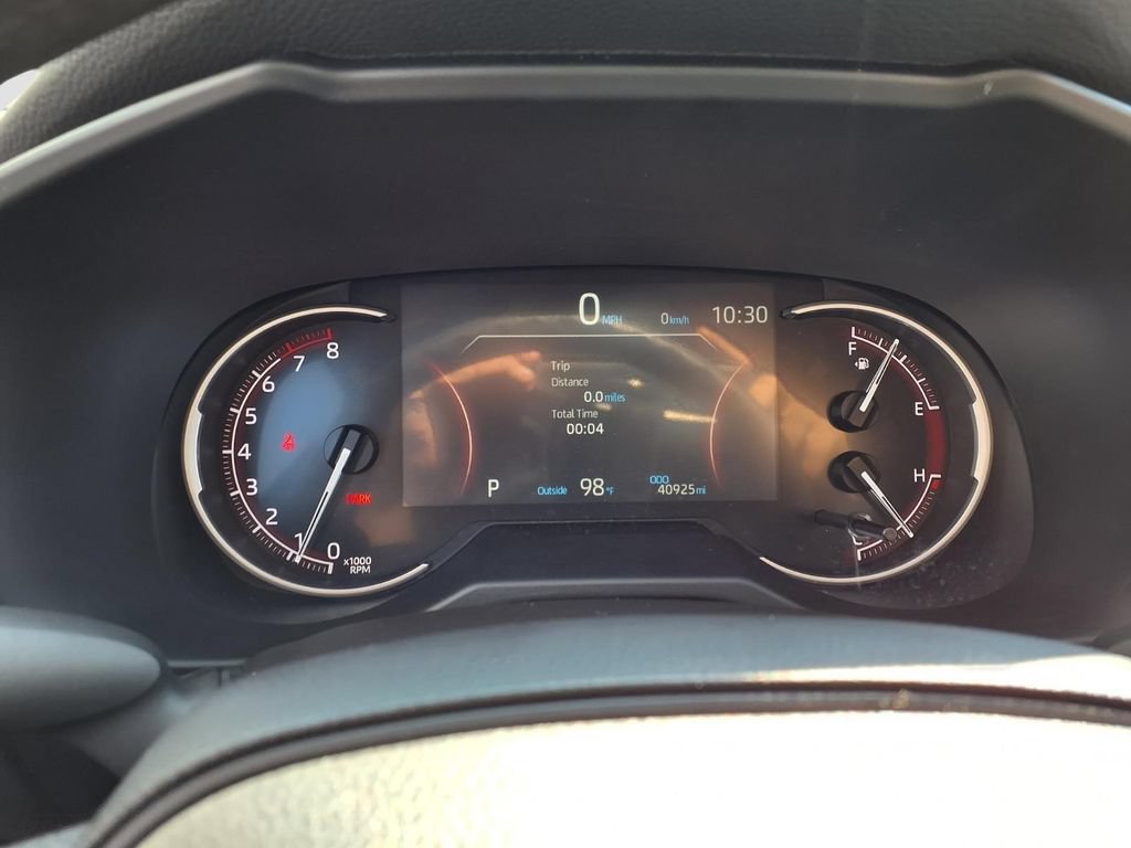 Used 2025 Toyota RAV4 LE AWD/4WD image 22