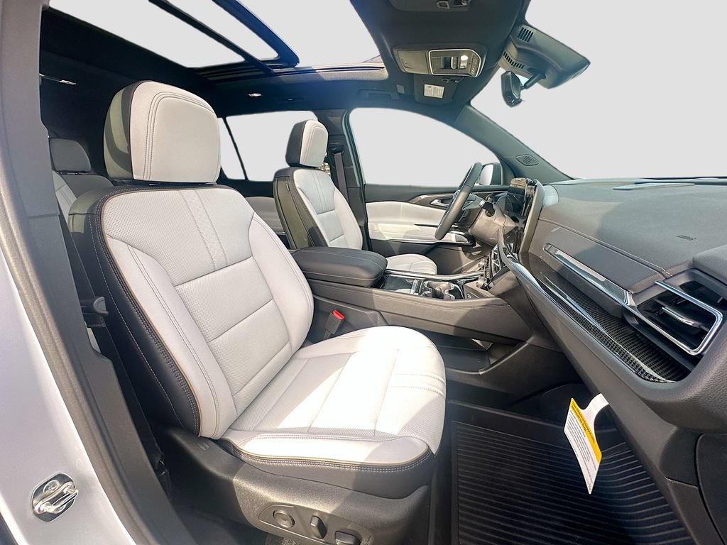 New 2026 Chevrolet Traverse High Country w/ LPO, Floor Liner Package AWD/4WD image 33