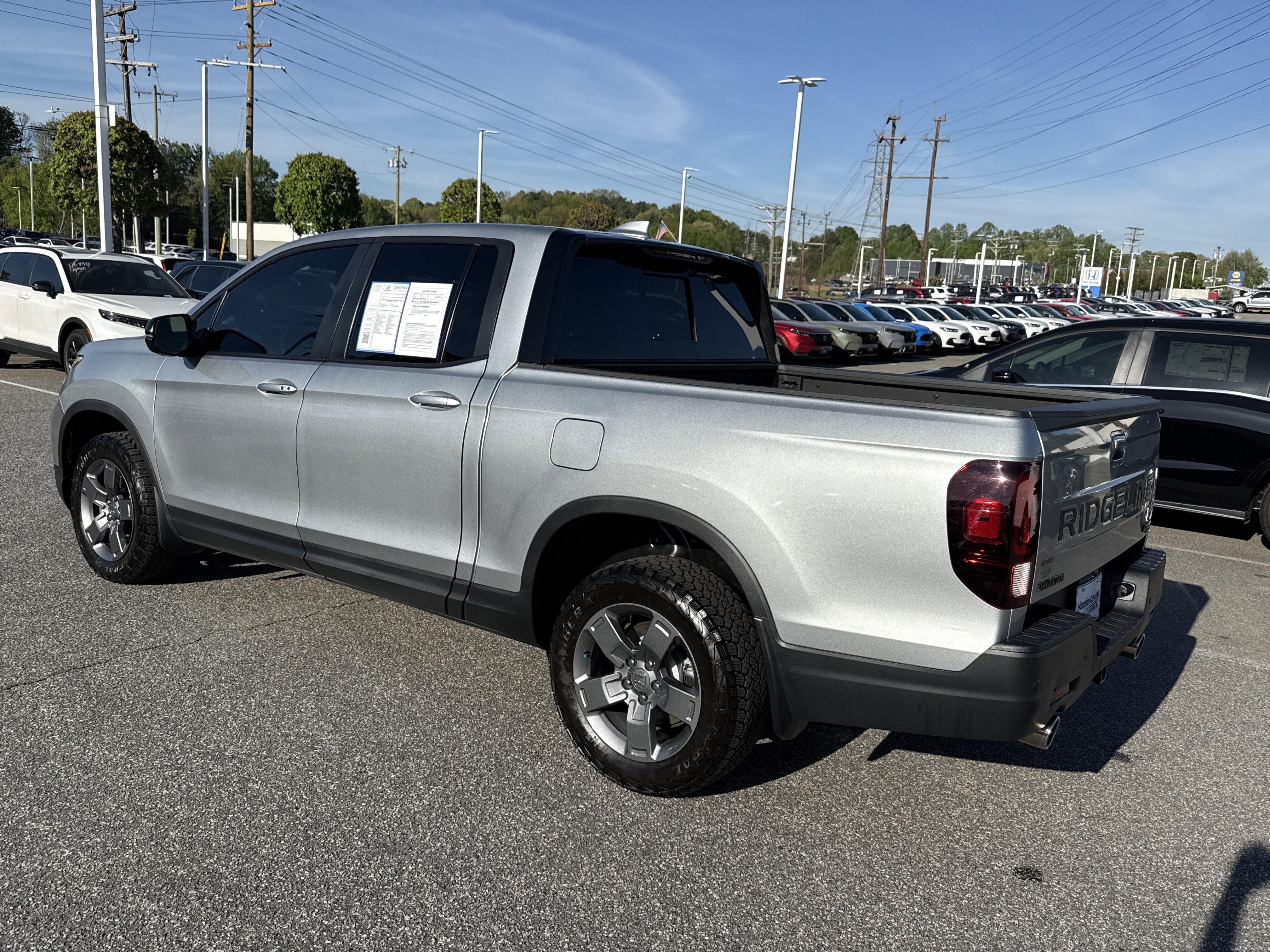 Certified 2025 Honda Ridgeline TrailSport image 8