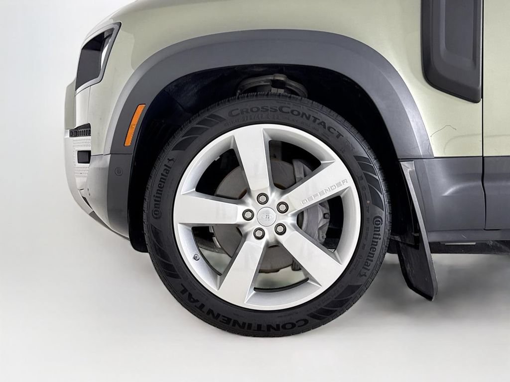 Used 2020 Land Rover Defender 110 First Edition AWD/4WD image 29