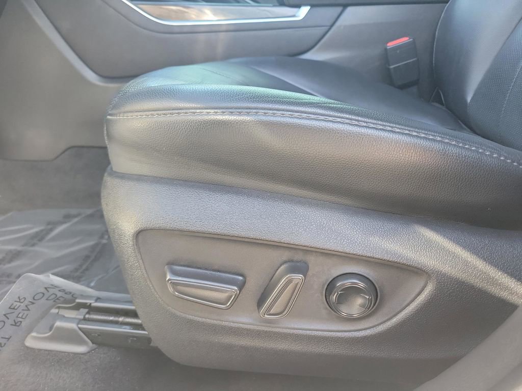 Used 2022 Toyota Highlander Limited image 21