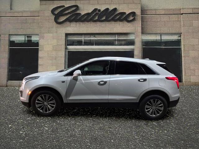 Used 2018 Cadillac XT5 Luxury w/ Driver Awareness Package AWD/4WD image 2