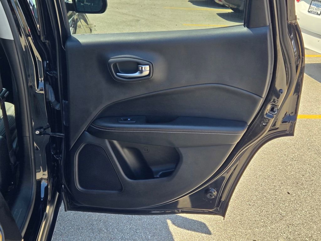 Used 2019 Jeep Compass Sport w/ Tech Group FWD image 15