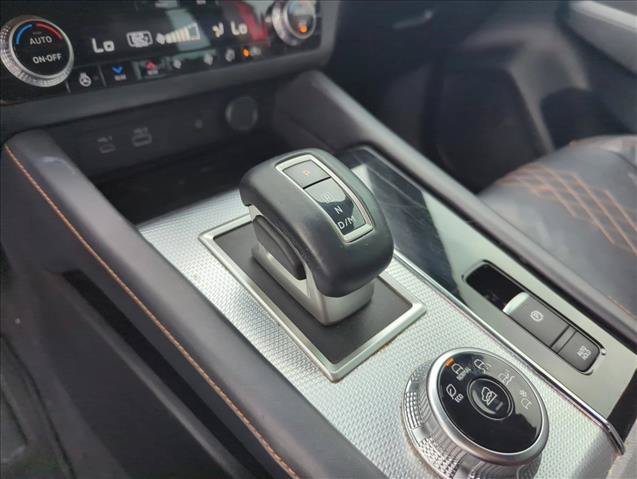 Used 2023 Mitsubishi Outlander SEL FWD image 15