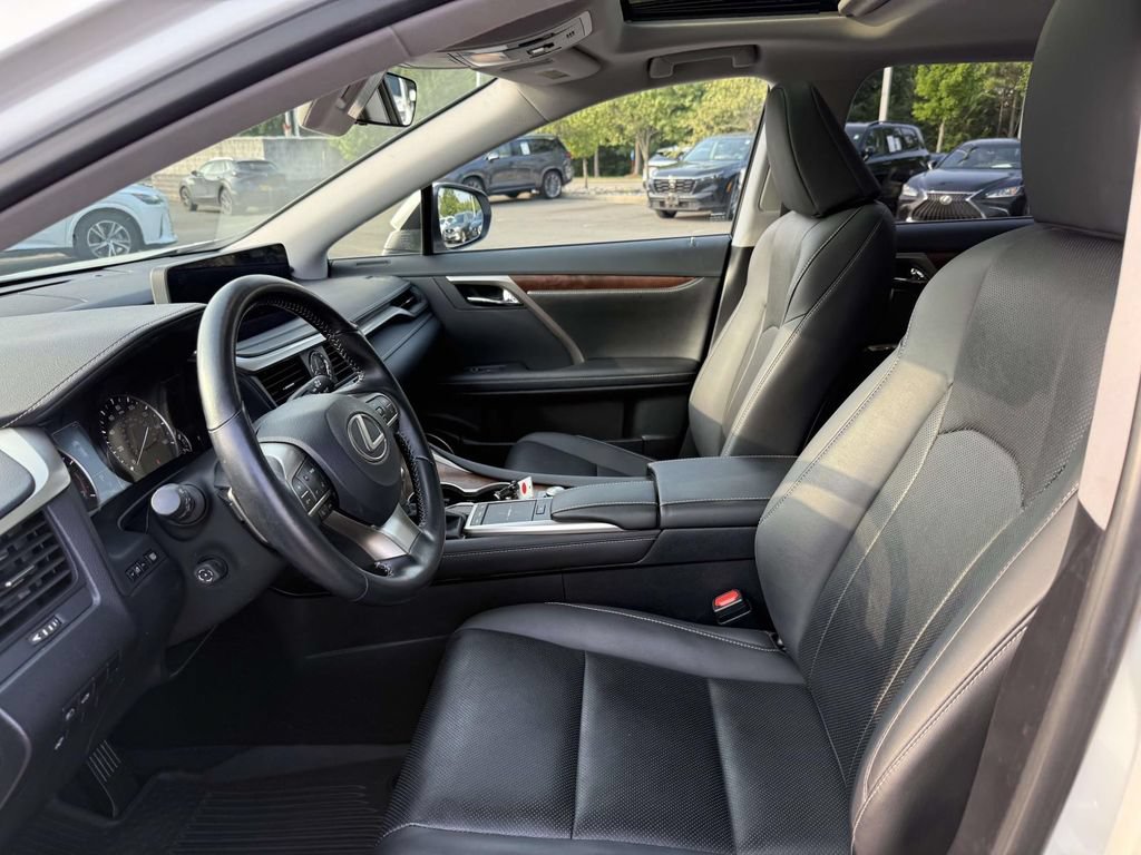 Used 2022 Lexus RX 350L Premium w/ Premium Package AWD/4WD image 13