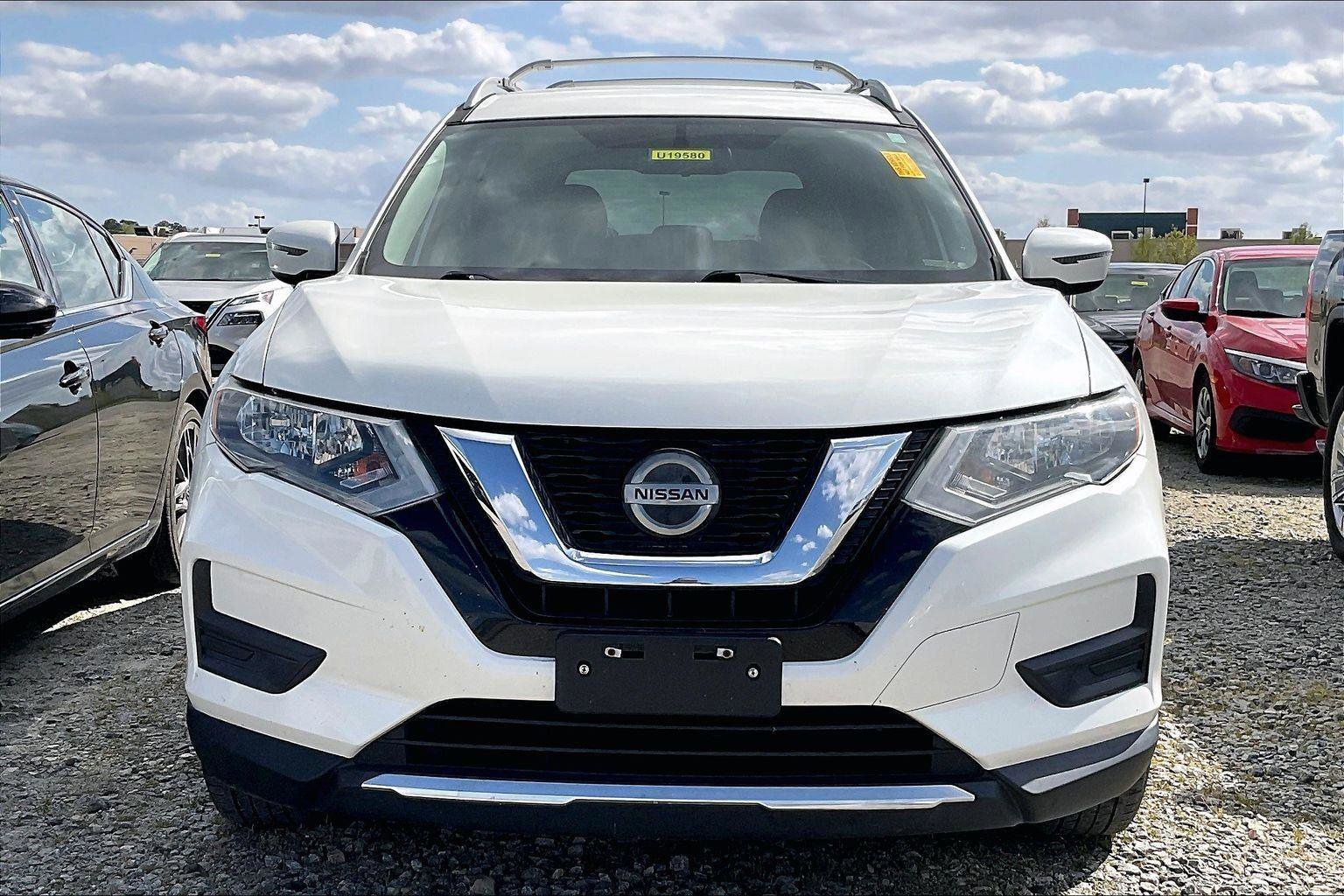 Used 2018 Nissan Rogue SV FWD image 7