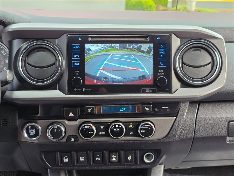 Used 2016 Toyota Tacoma TRD Off-Road w/ Premium & Technology Package AWD/4WD image 35