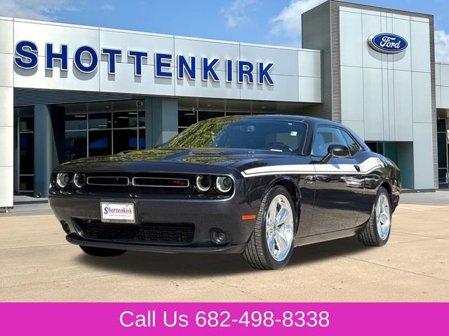 Used 2017 Dodge Challenger R/T Plus RWD image 3