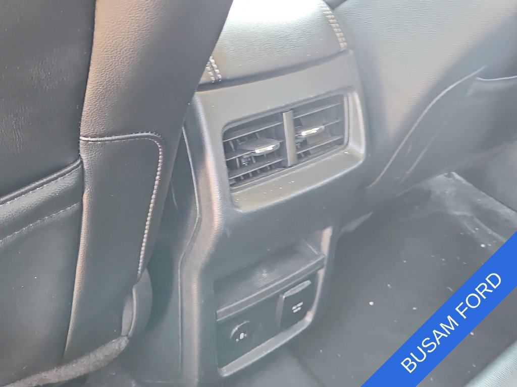 Used 2024 Ford Edge Titanium AWD/4WD image 9
