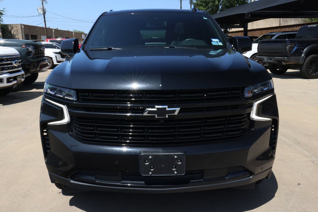 Used 2023 Chevrolet Suburban RST w/ Luxury Package AWD/4WD image 2