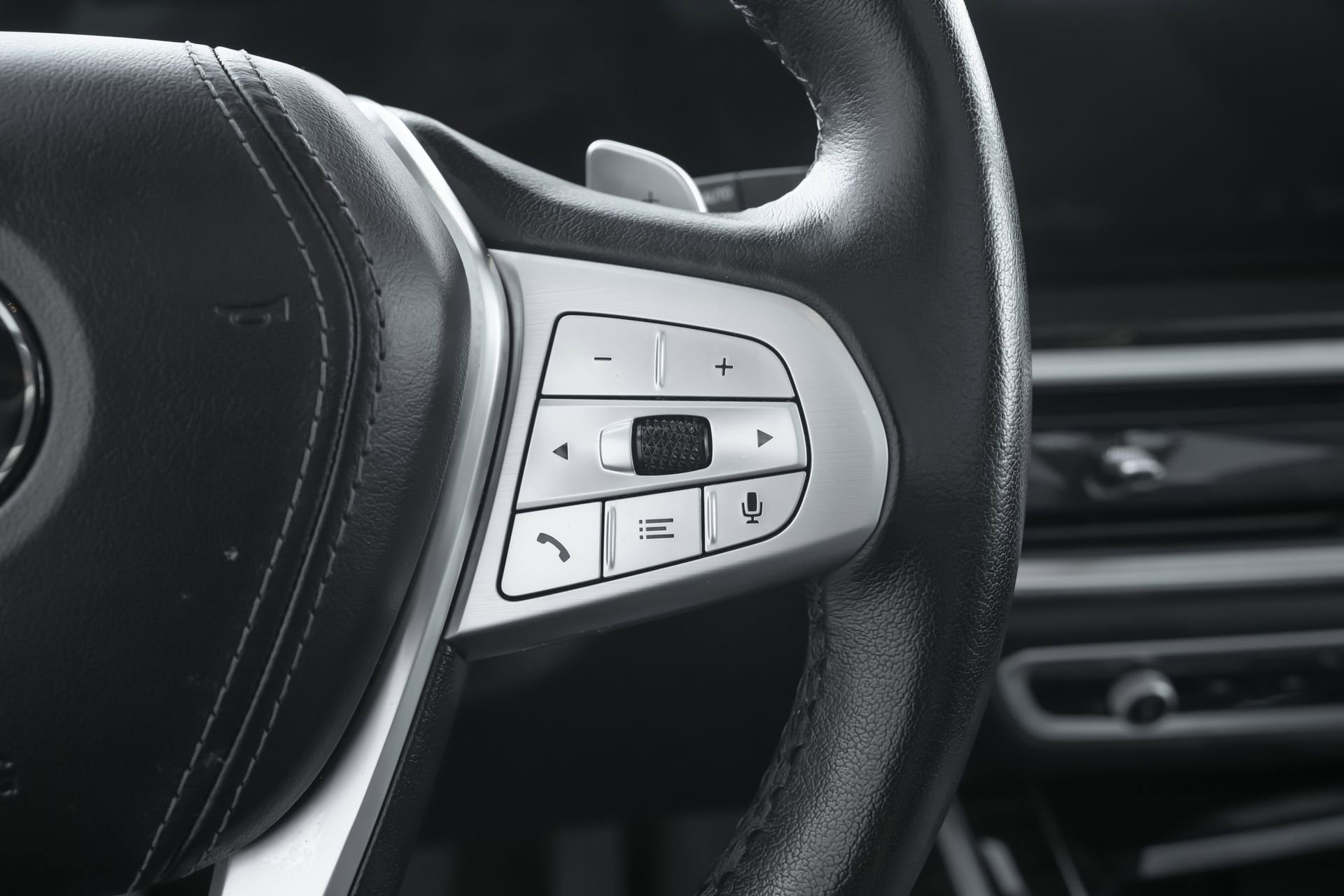 Used 2025 BMW X7 xDrive40i image 19